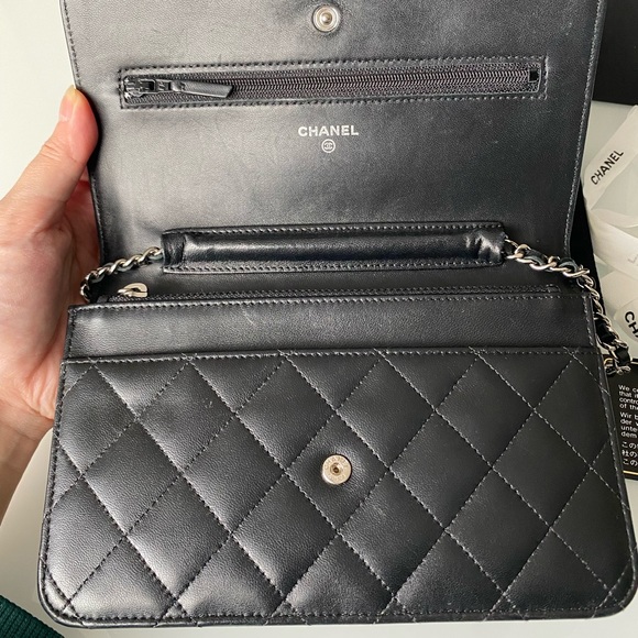 SOLD❌ Chanel Classic Wallet on Chain WOC - Picture 6 of 12